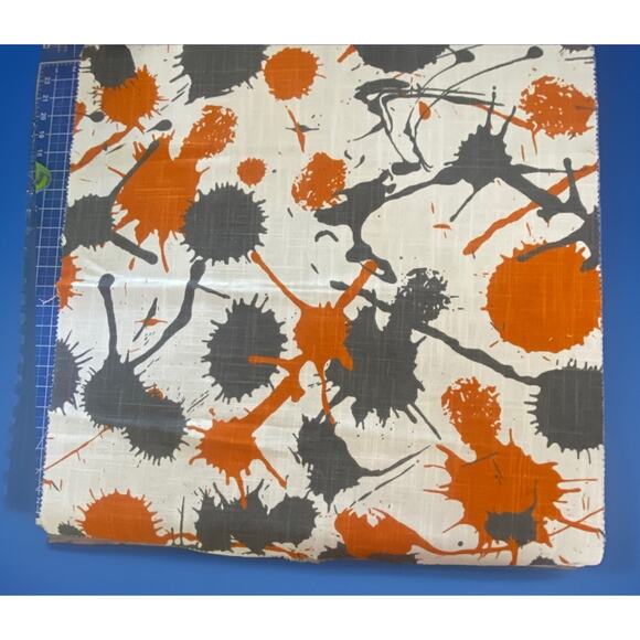 Duralee Thomas Paul Orange and Black Splatter Contemporary 26"W X 26"L Sample - Picture 1 of 6